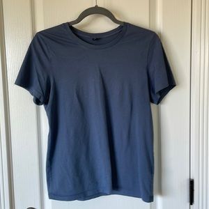 Uniqlo T-shirt